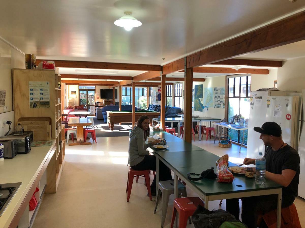 하프문베이 Stewart Island Backpackers 호스텔 외부 사진